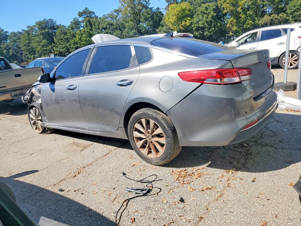 2016 Kia Optima Ex - Image 2