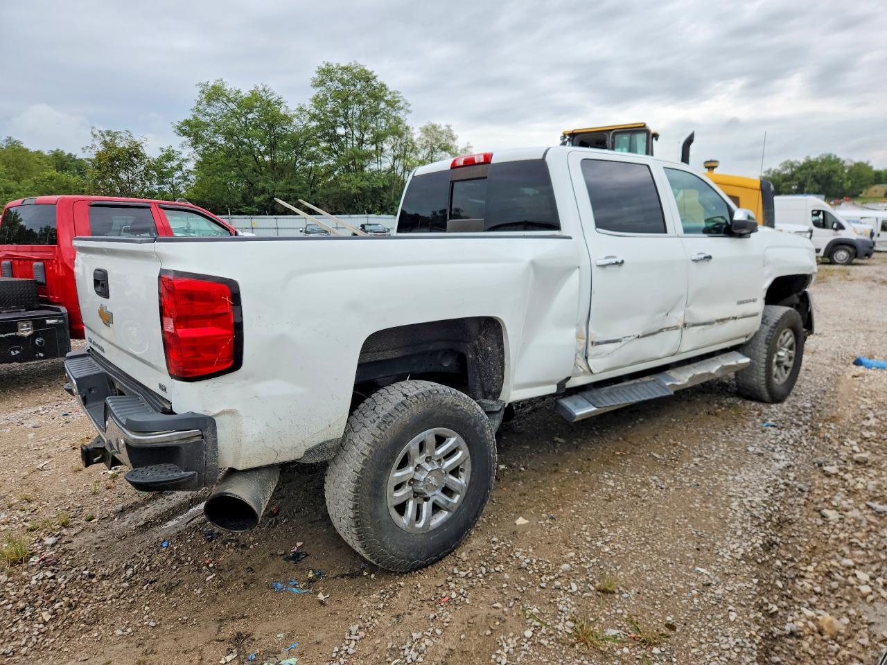 2018 Chevrolet Silverado K2500 Heavy Duty Ltz - Image 3