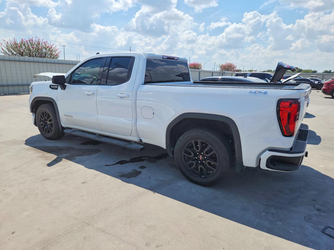 2021 GMC Sierra K1500 Elevation - Фото 2