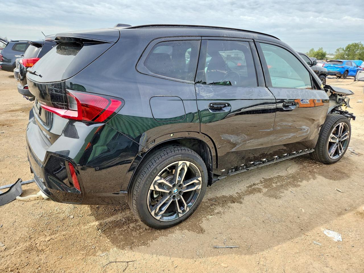 2023 BMW X1 xDrive28I - Image 3