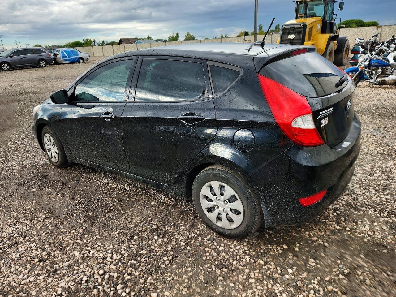 2017 Hyundai Accent Se - Фото 2