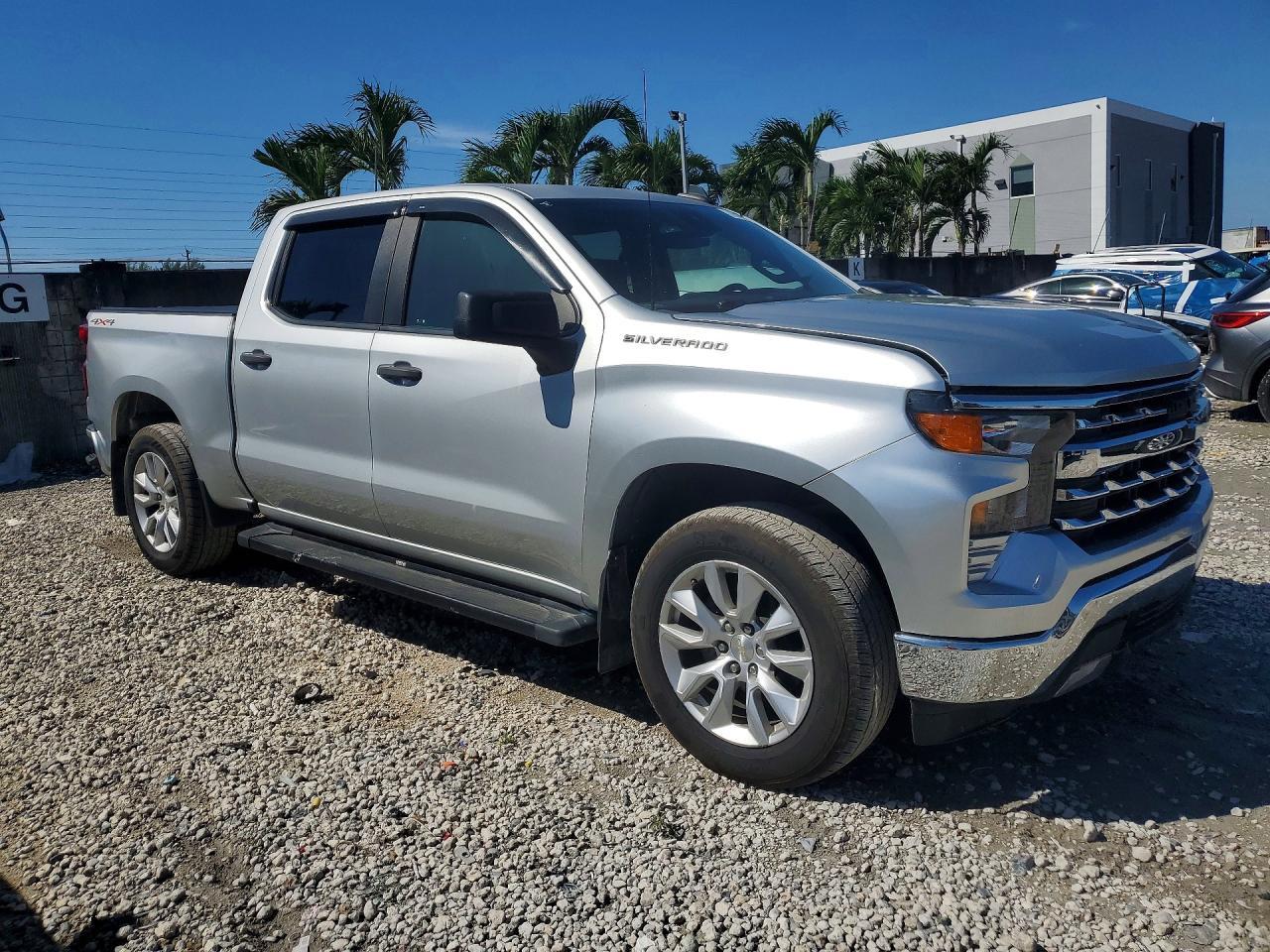 2022 Chevrolet Silverado K1500 Custom - Image 4