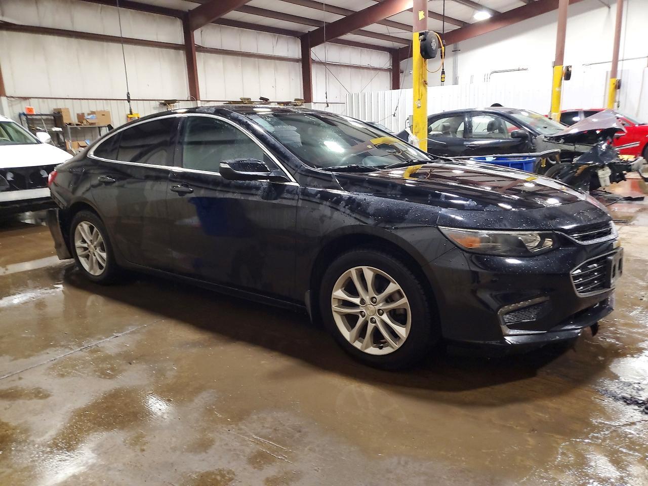 2017 Chevrolet Malibu Lt - Image 4