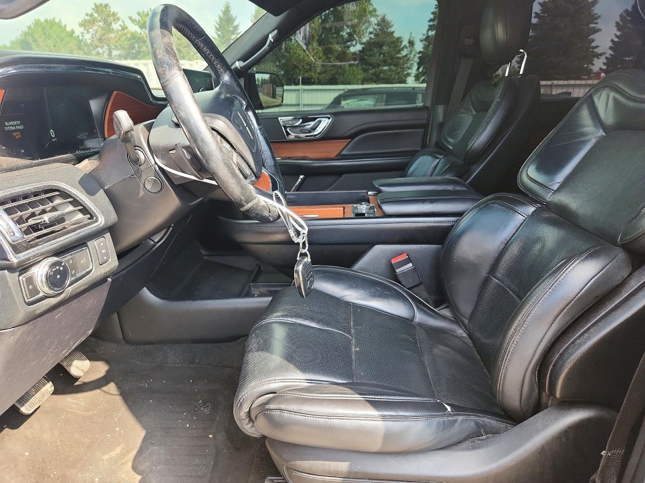2019 Lincoln Navigator Select - Image 7