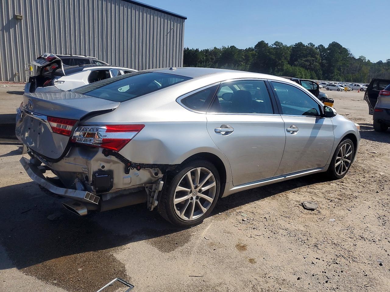 2015 Toyota Avalon Xle Touring - Image 3