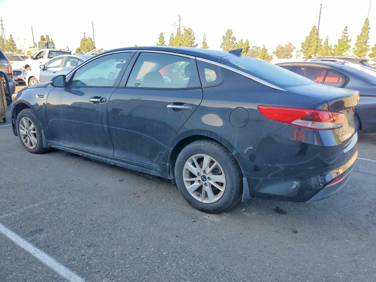 2016 Kia Optima Lx - Фото 2