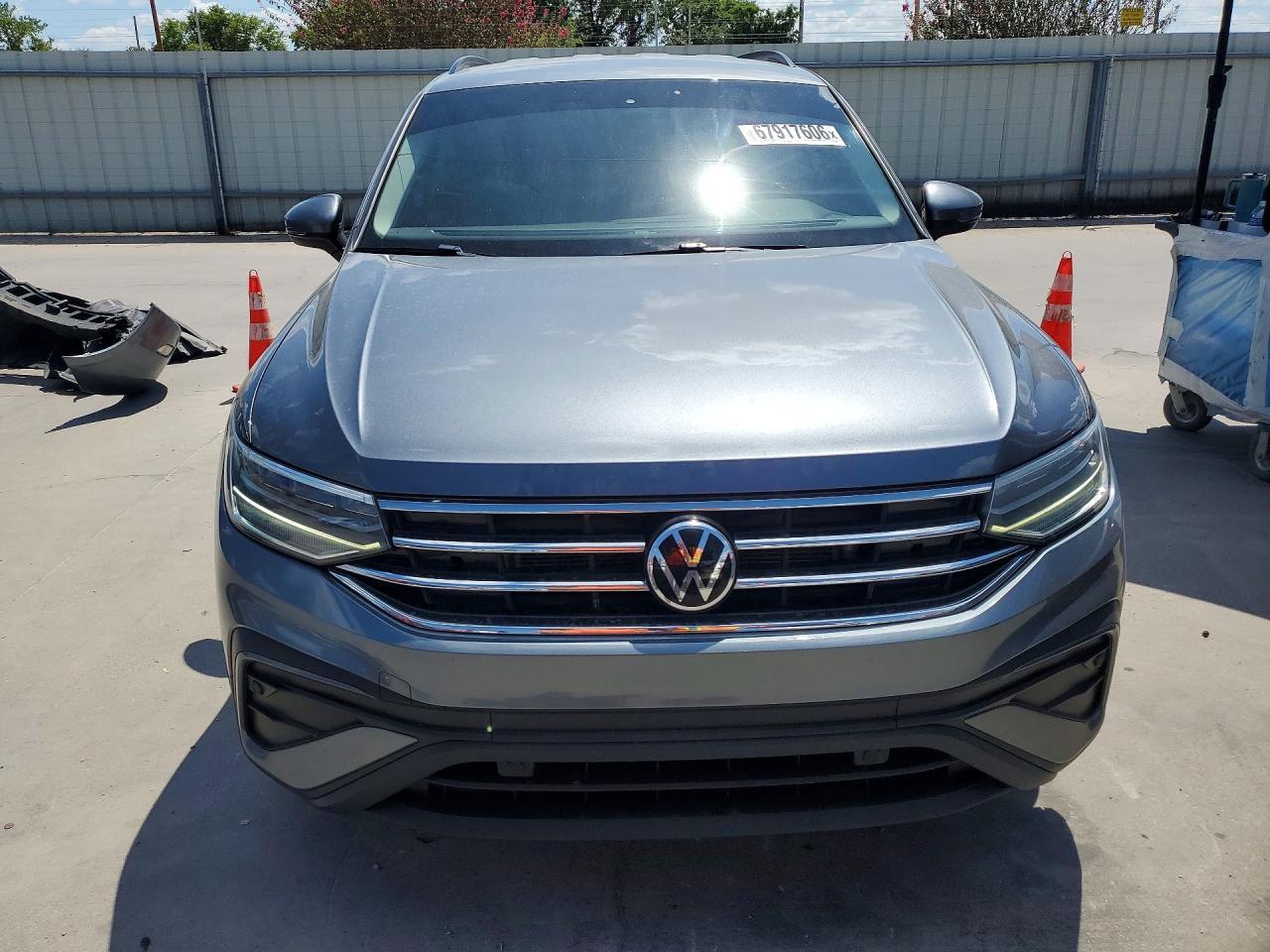 2023 Volkswagen Tiguan S - Фото 5
