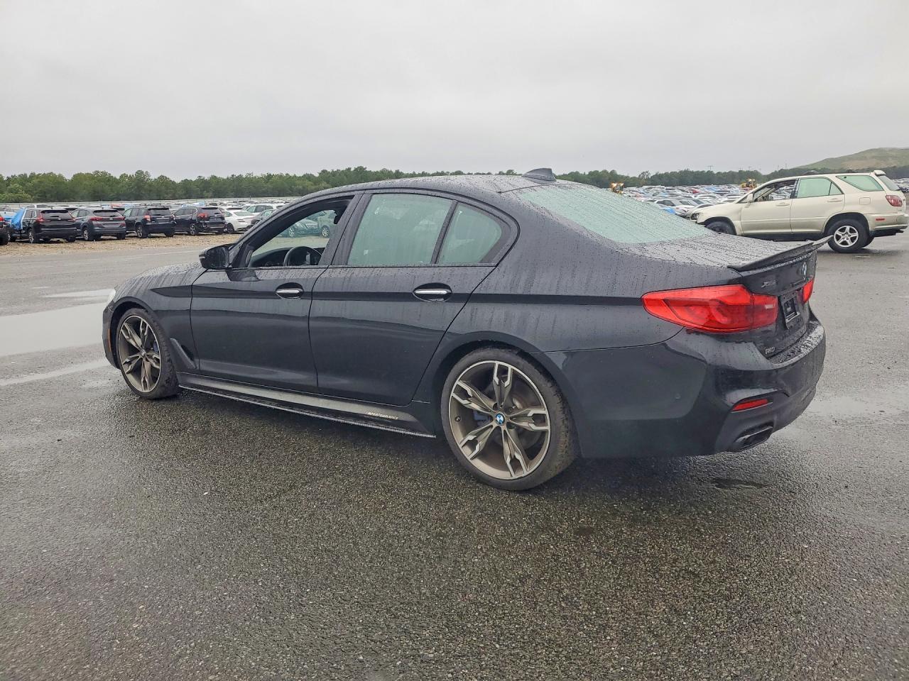2018 BMW M550Xi - Image 2
