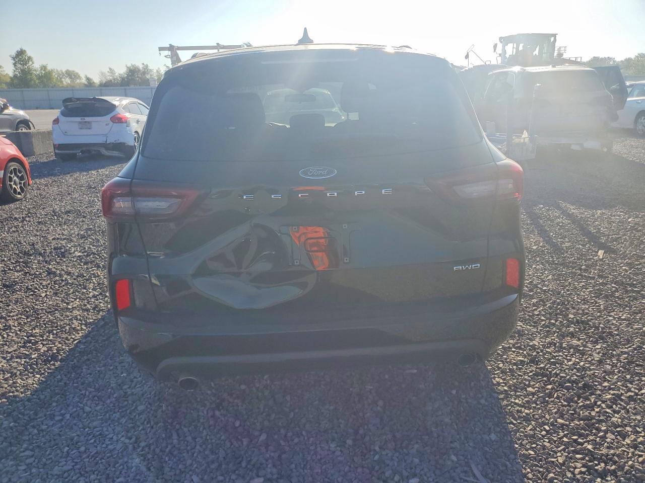 2023 Ford Escape St Line - Фото 6