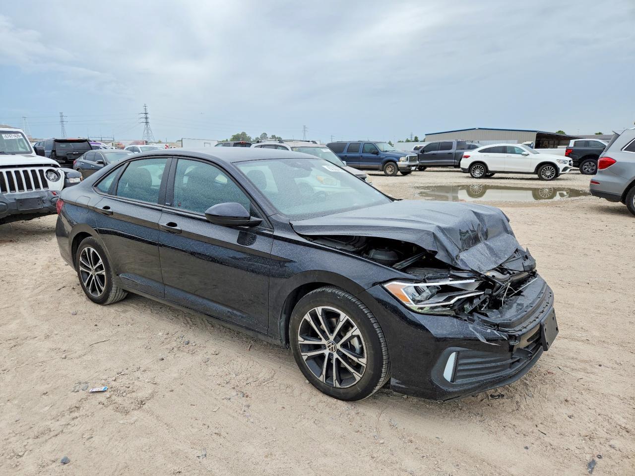 2024 Volkswagen Jetta Sport - Image 4