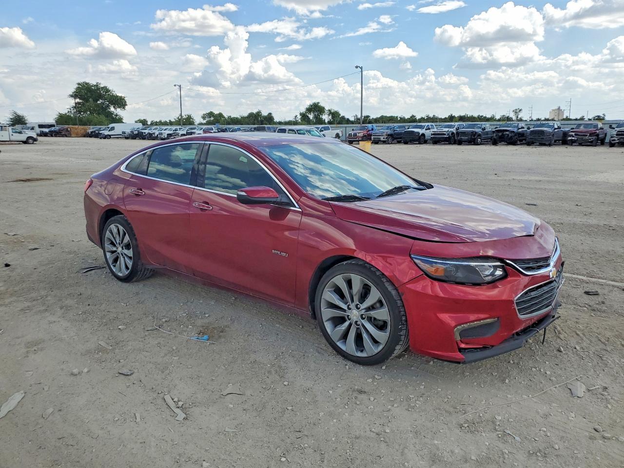 2018 Chevrolet Malibu Premier - Image 4