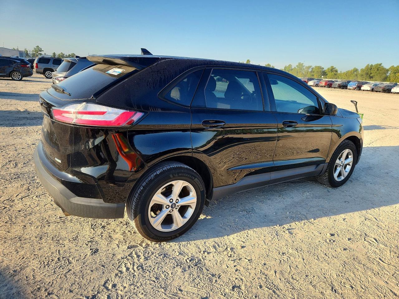 2019 Ford Edge Se - Image 3