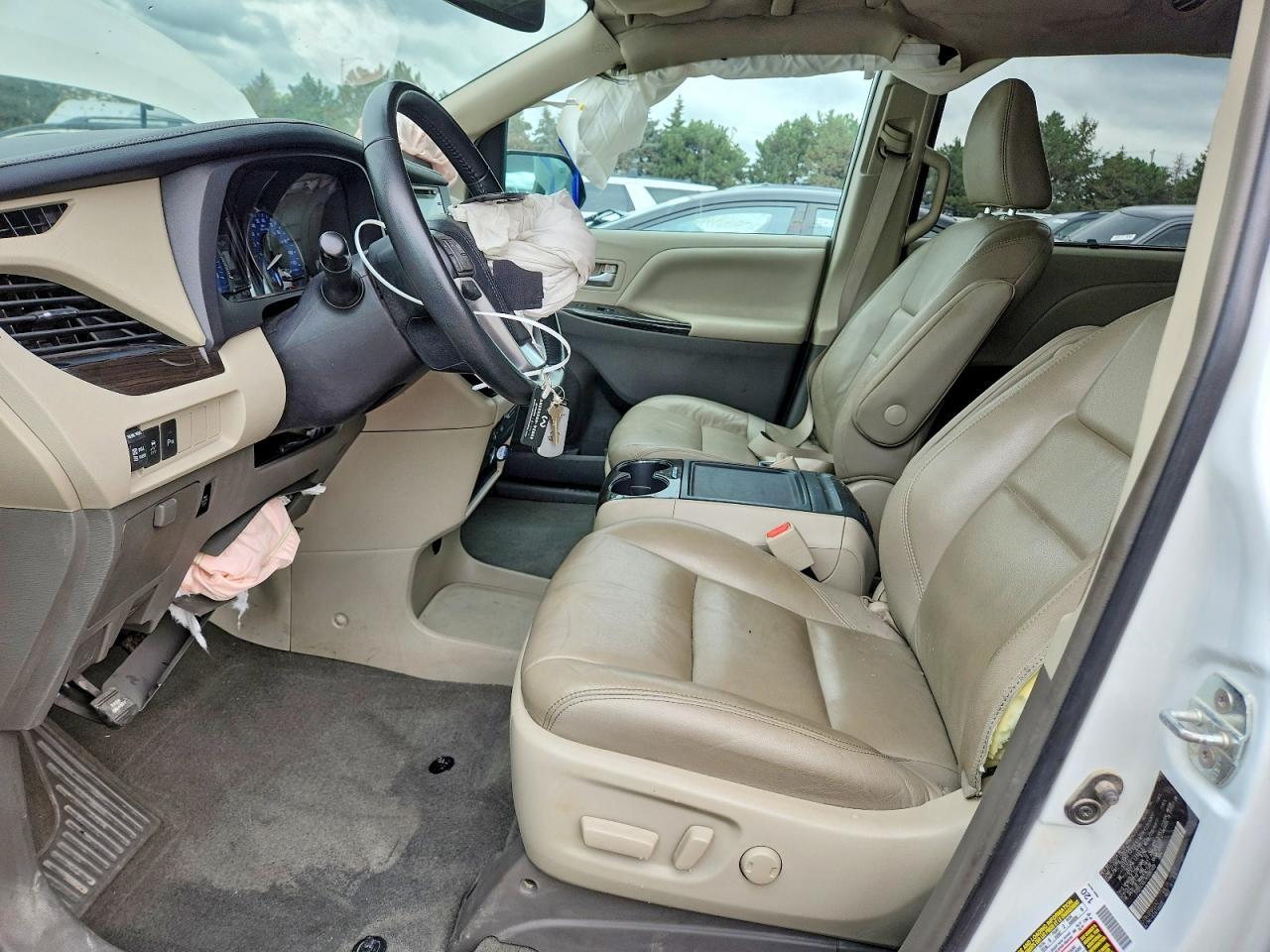 2019 Toyota Sienna Xle 8-Passenger - Image 7