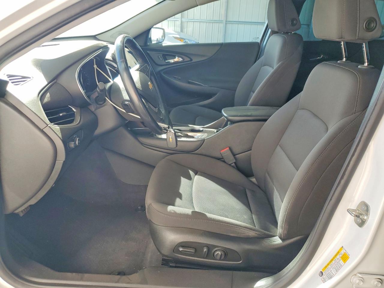2018 Chevrolet Malibu Lt - Image 7