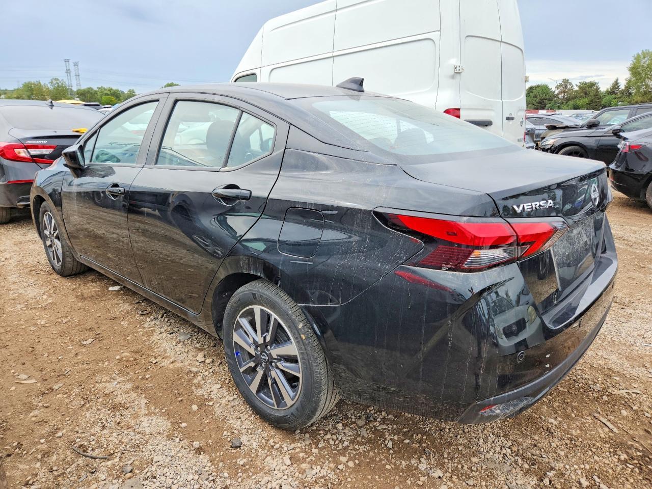 2025 Nissan Versa Sv - Фото 2