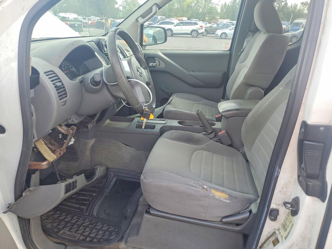 2013 Nissan Frontier S - Фото 7