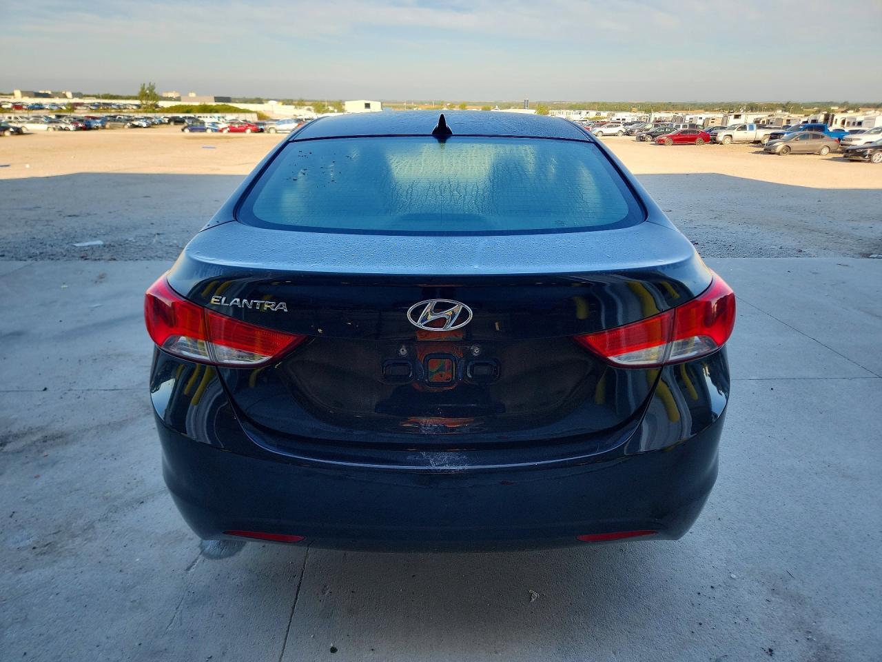 2013 Hyundai Elantra Gls - Image 6