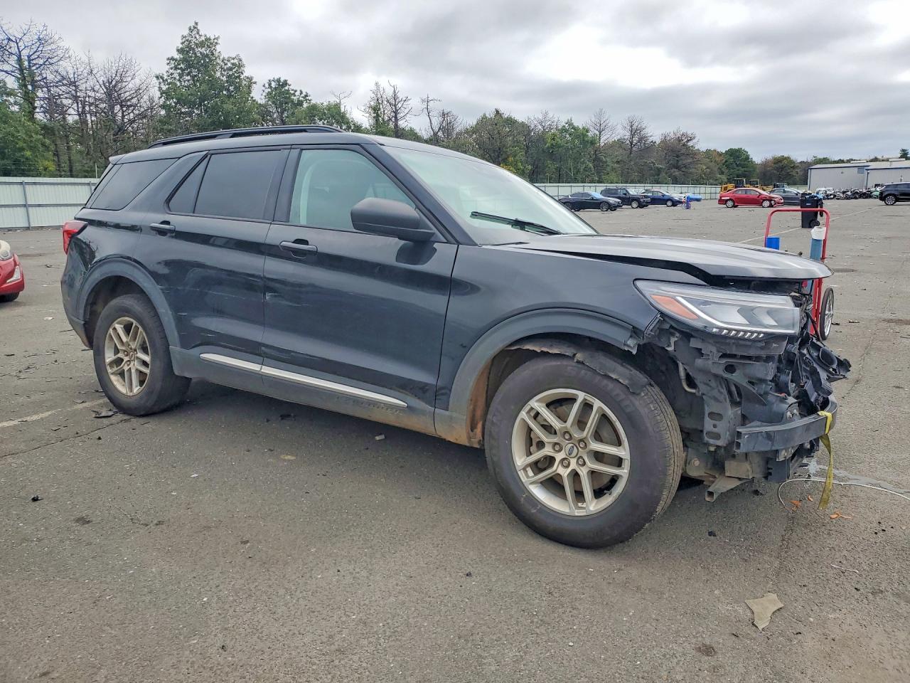 2025 Ford Explorer Active - Фото 4