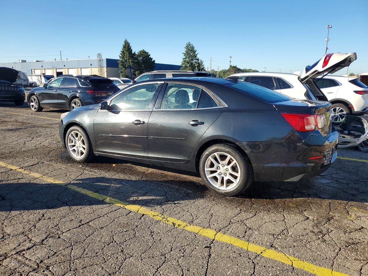 2015 Chevrolet Malibu 1Lt - Image 2