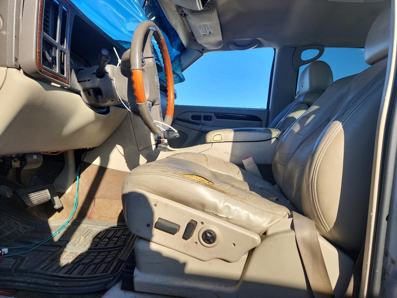 2003 Cadillac Escalade Ext - Image 7