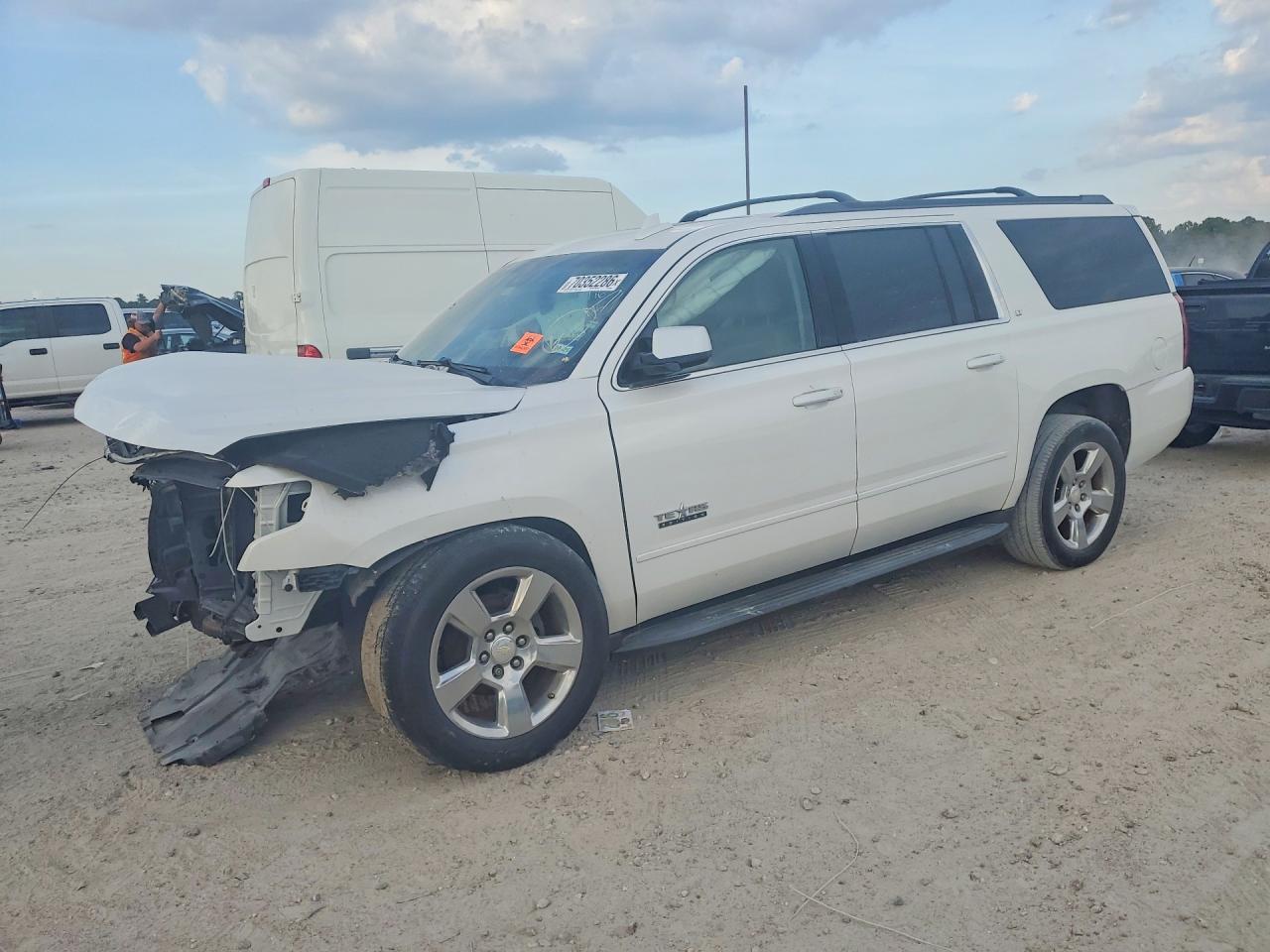 2017 Chevrolet Suburban C1500 Lt