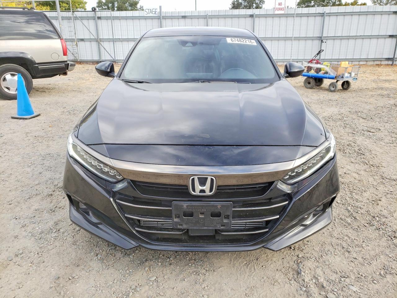 2022 Honda Accord Sport - Image 5