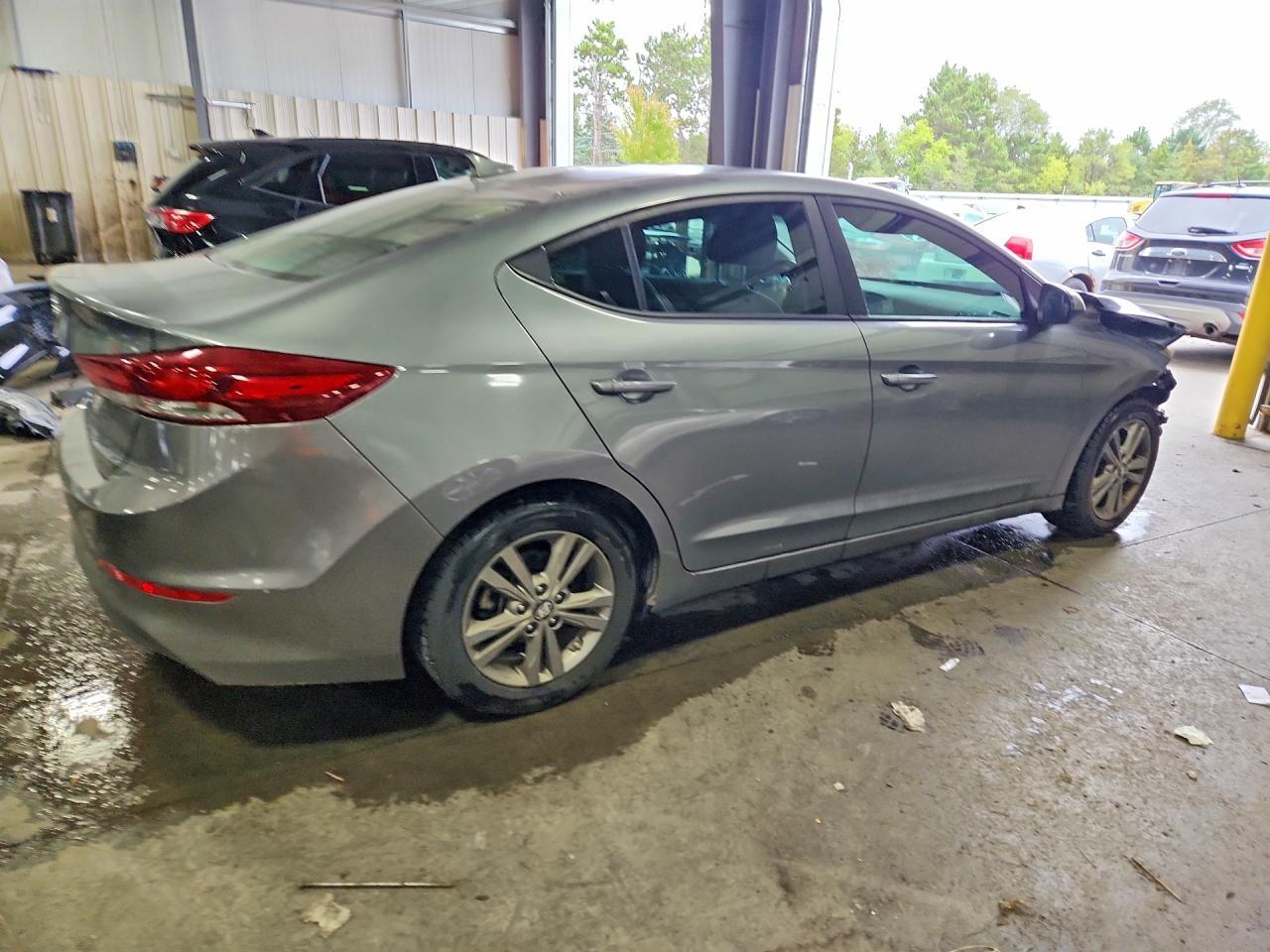 2018 Hyundai Elantra Sel - Image 3