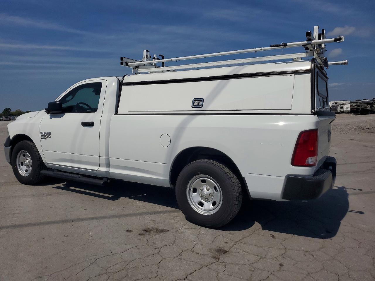 2023 Ram 1500 Classic Tradesman - Фото 2