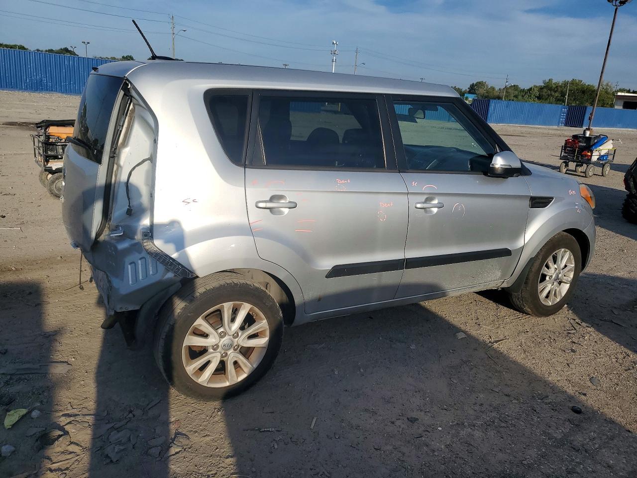 2013 Kia Soul + - Image 3