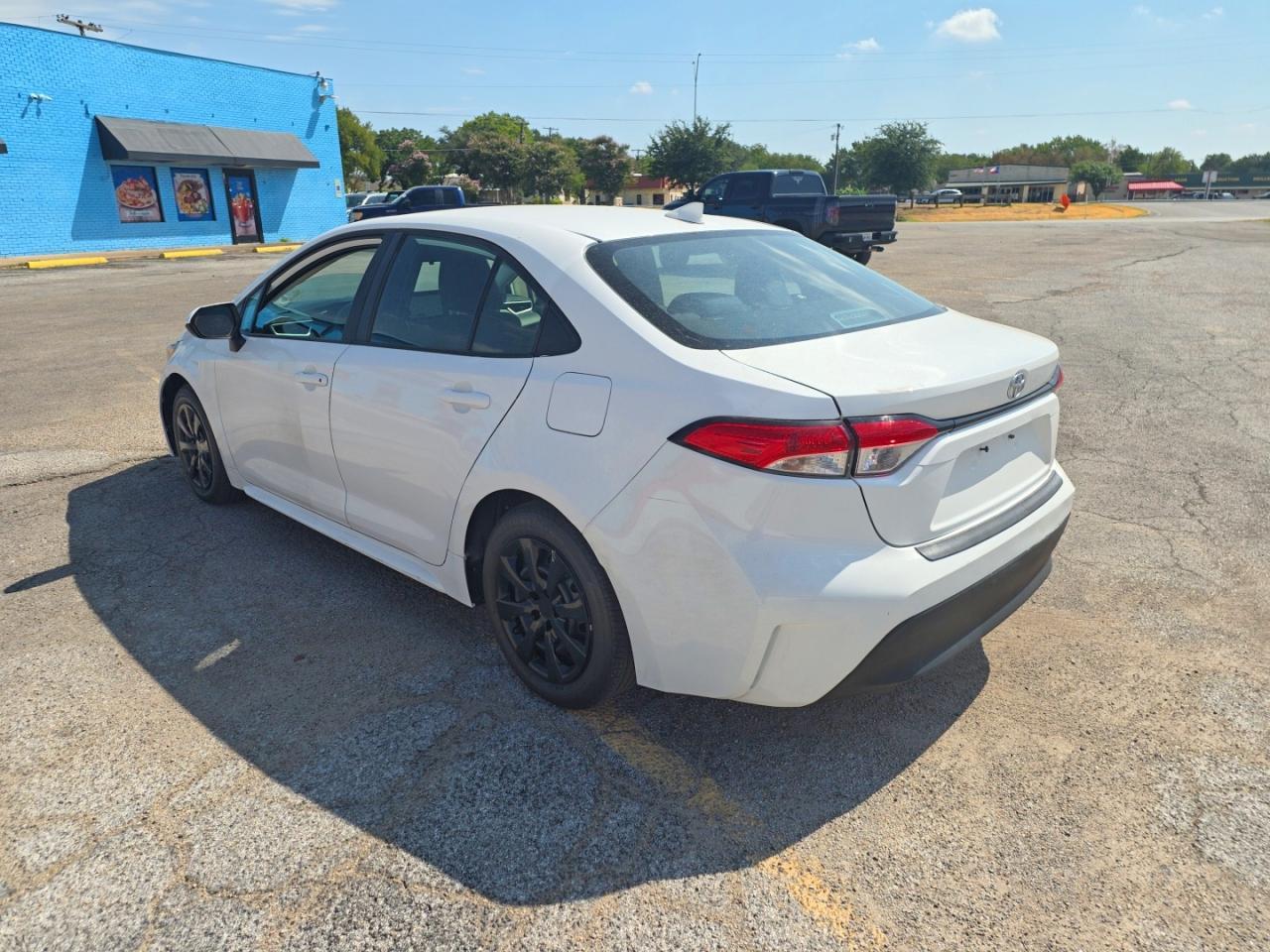 2025 Toyota Corolla Le - Image 3