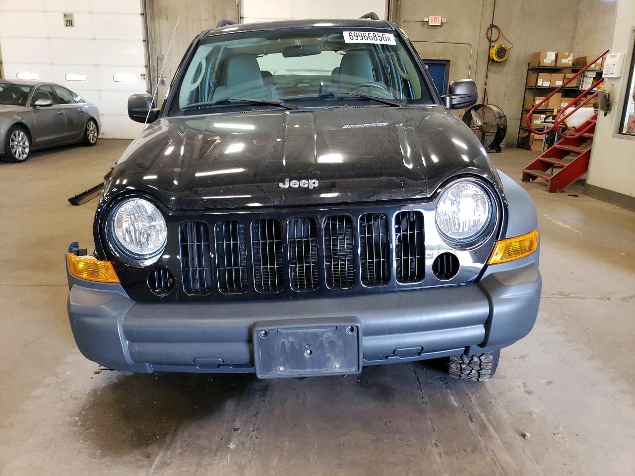 2007 Jeep Liberty Sport - Фото 5