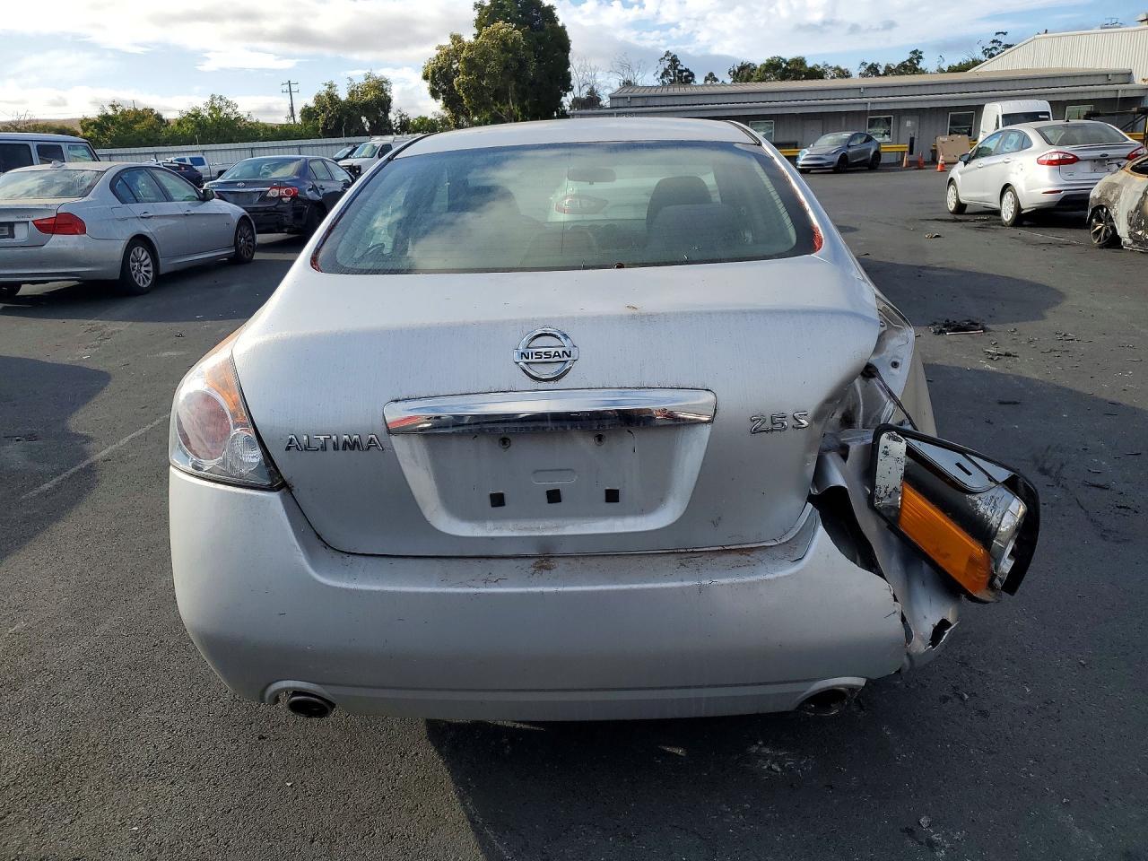 2012 Nissan Altima 2.5 - Image 6