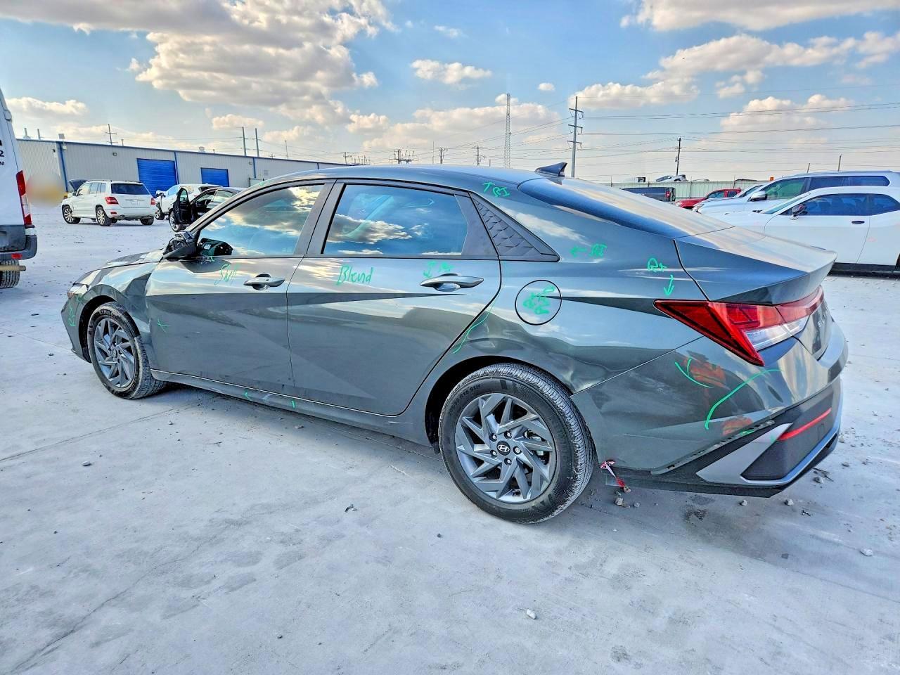 2025 Hyundai Elantra Hybrid Blue - Image 2