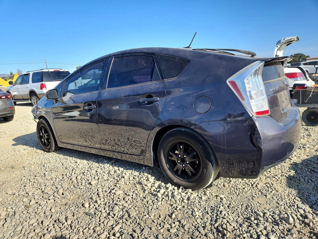 2011 Toyota Prius Two - Фото 2