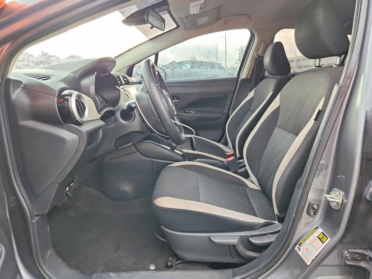 2021 Nissan Versa Sv - Image 7