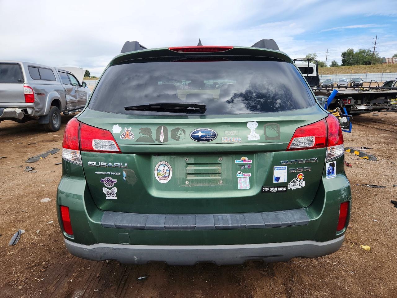 2011 Subaru Outback 3.6R Limited - Фото 6