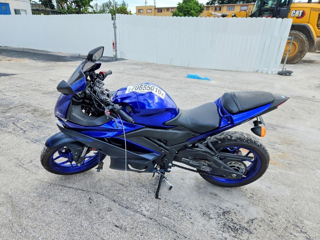2023 Yamaha Yzfr3 A - Фото 3