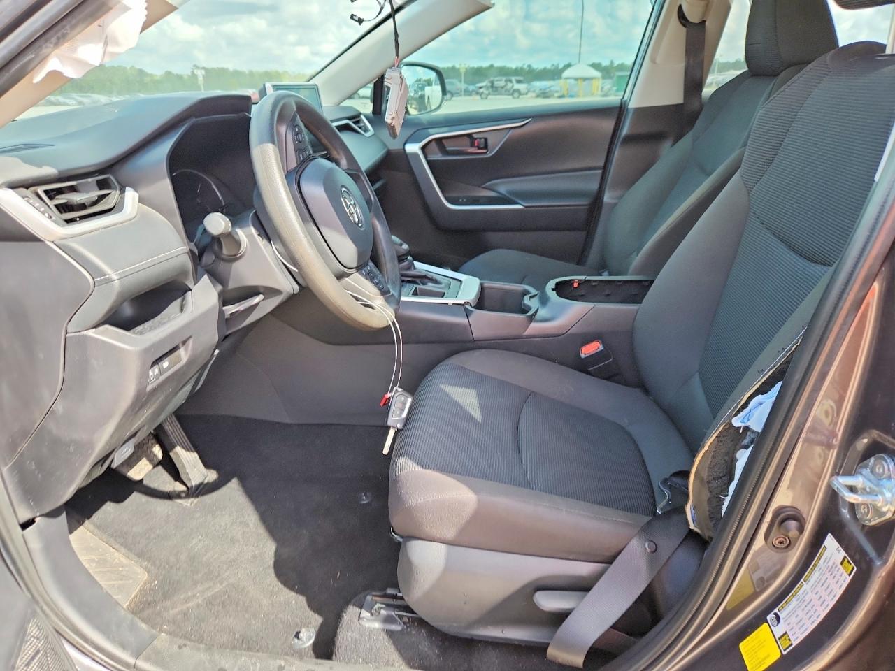 2025 Toyota Rav4 Le - Фото 7