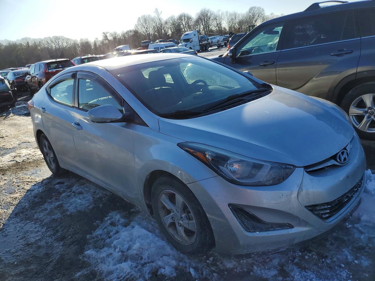 2015 Hyundai Elantra Se - Image 4