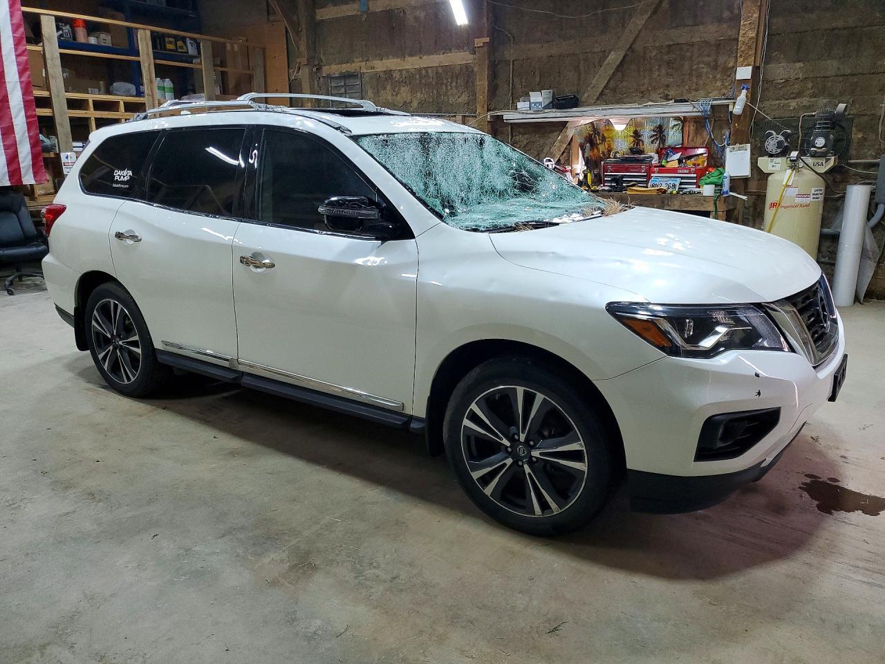 2019 Nissan Pathfinder Platinum - Фото 4