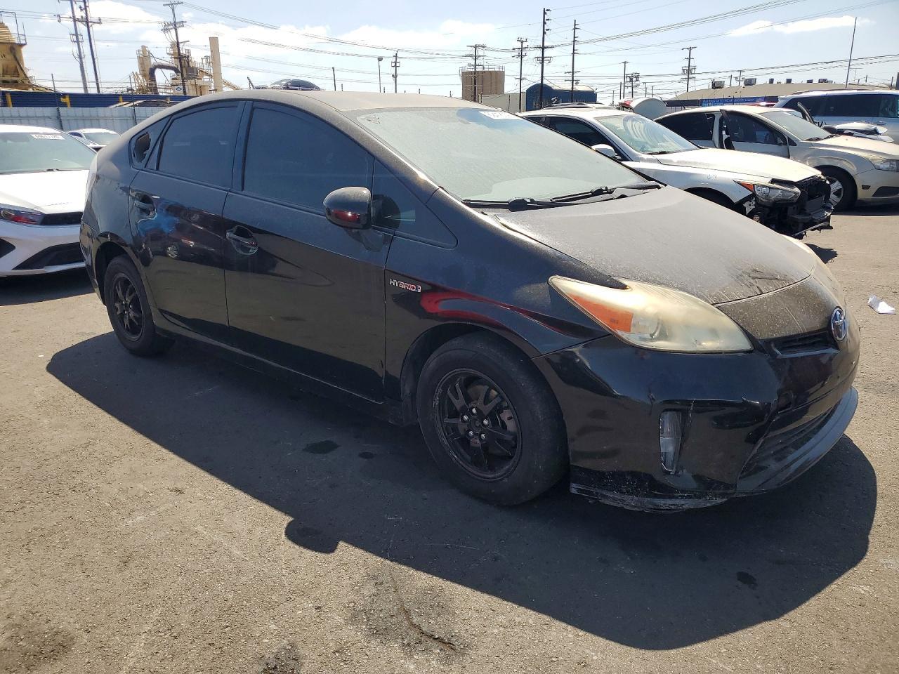 2015 Toyota Prius Two - Фото 4