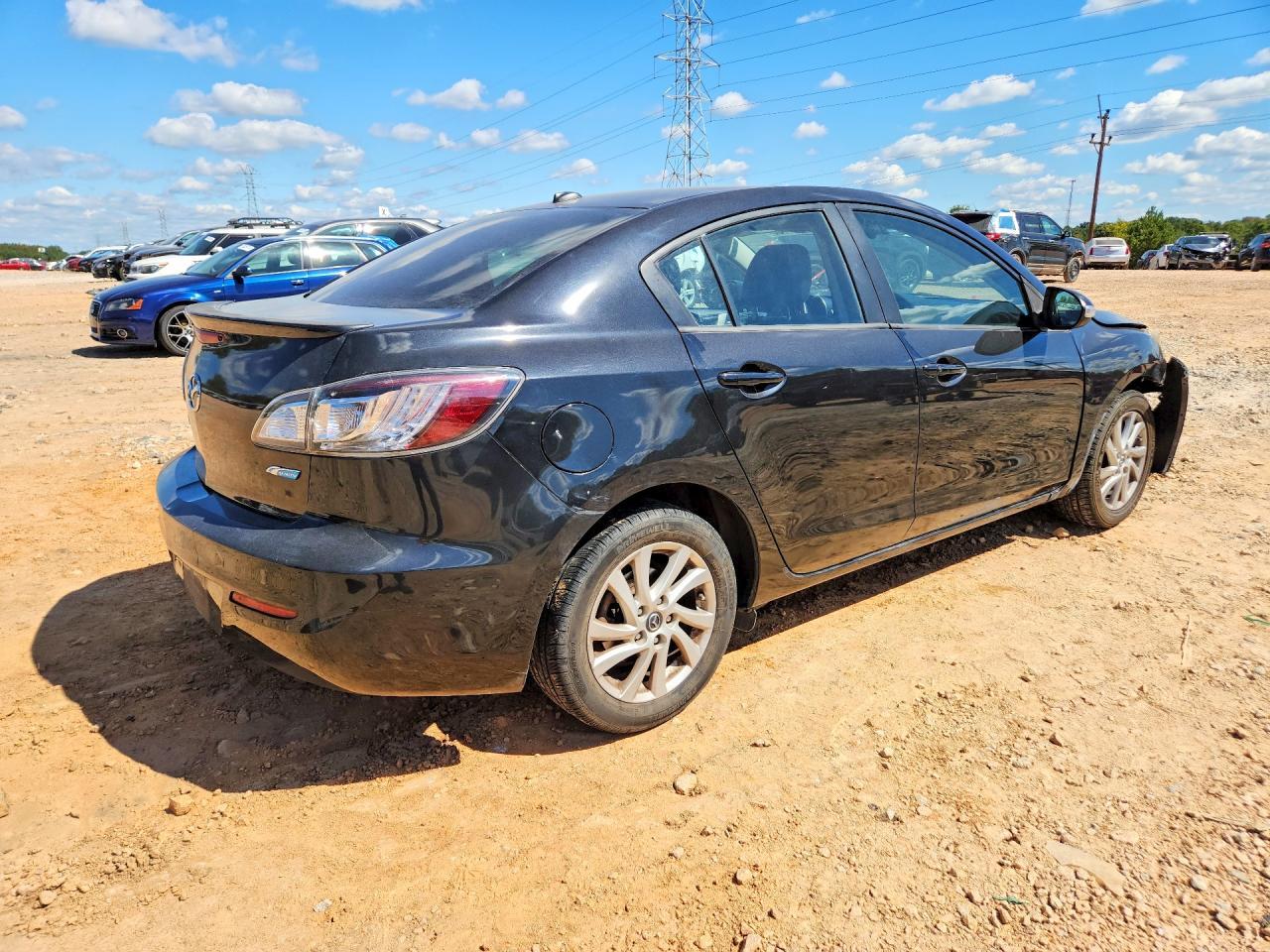 2013 Mazda 3 I - Image 3
