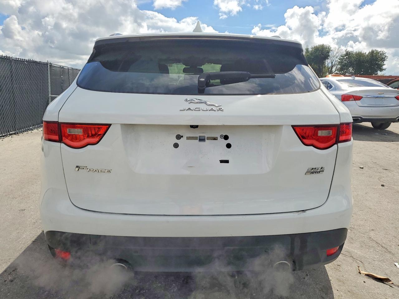 2017 Jaguar F-Pace Premium - Фото 6