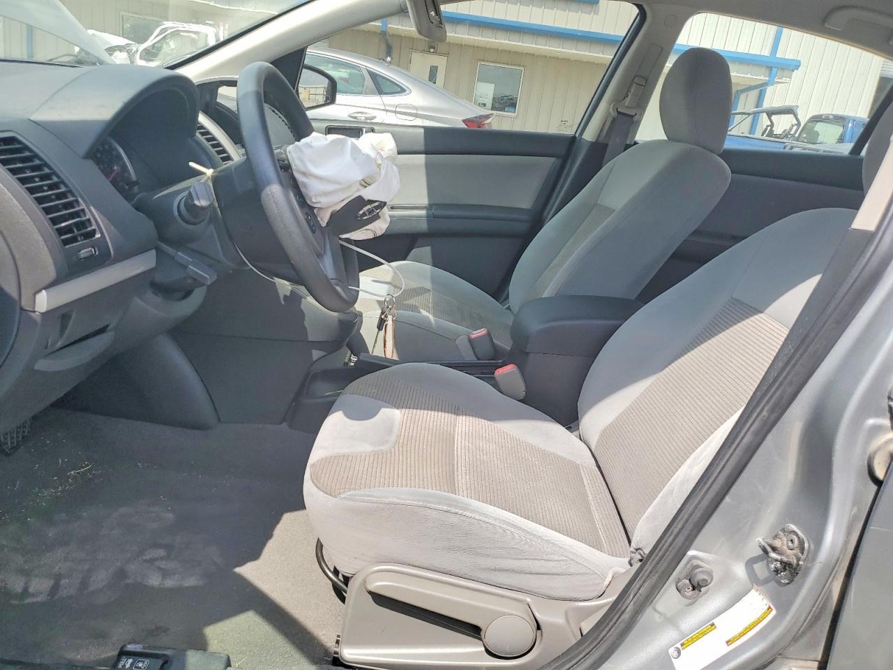 2010 Nissan Sentra 2.0 - Фото 7