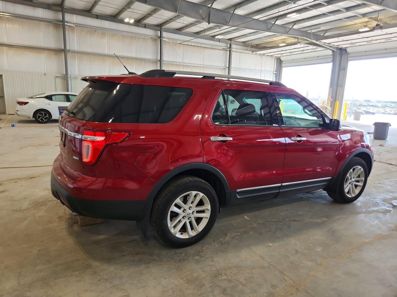 2014 Ford Explorer Xlt - Фото 3