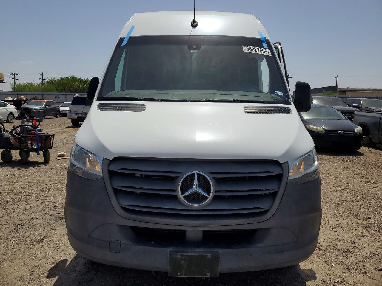 2022 Mercedes-Benz Sprinter 2500 - Фото 5