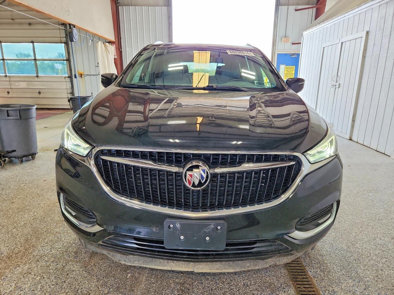 2018 Buick Enclave Essence - Image 5