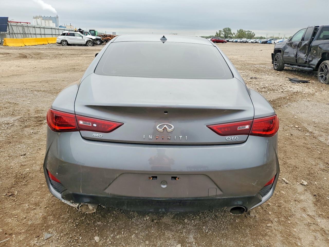 2018 Infiniti Q60 3.0T Luxe - Фото 6
