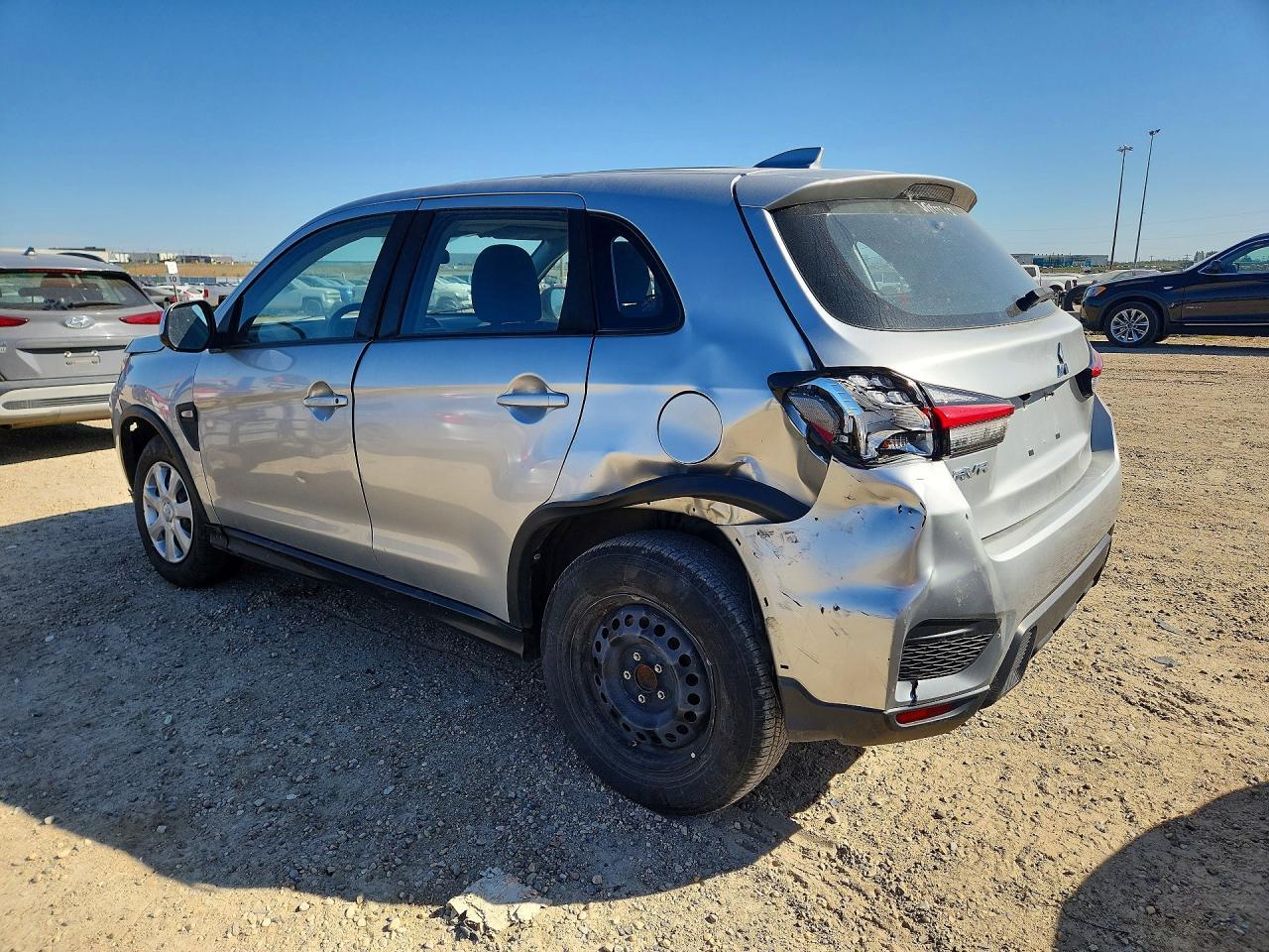 2023 Mitsubishi Rvr Es - Фото 2