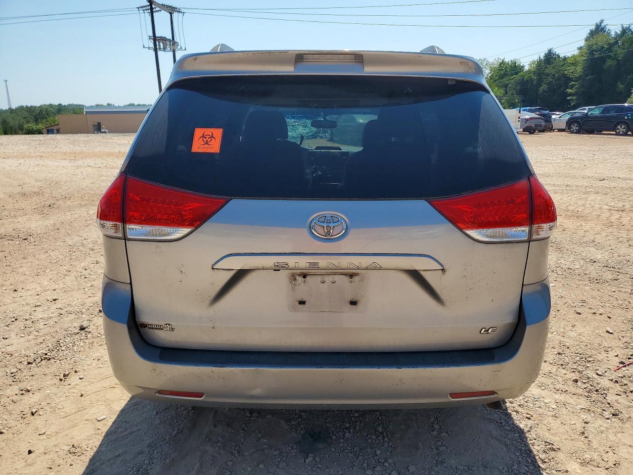 2013 Toyota Sienna Le - Фото 6